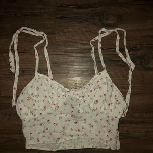 Womens size large forever 21 floral crop tank